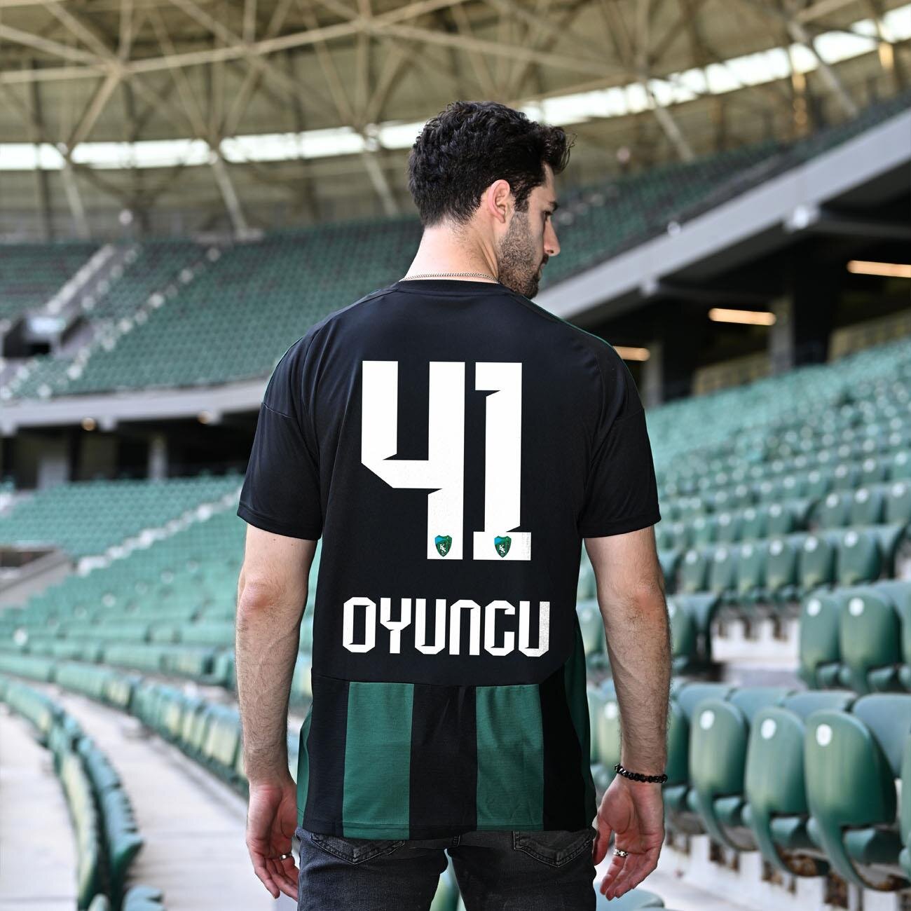 Kocaelispor Adidas 25/26 Sezonu 10 Kasım Özel Forma Çubuklu - 4