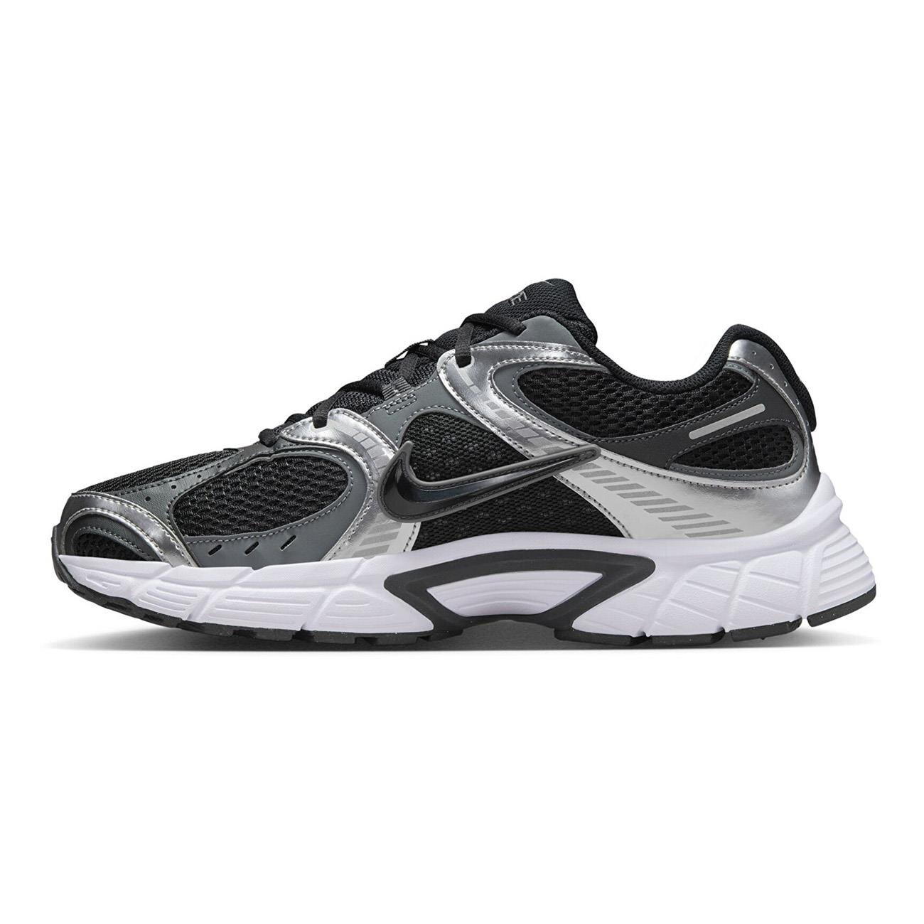 Nike HJ5228 V5 RNR Spor Ayakkabı Siyah-Beyaz - 2