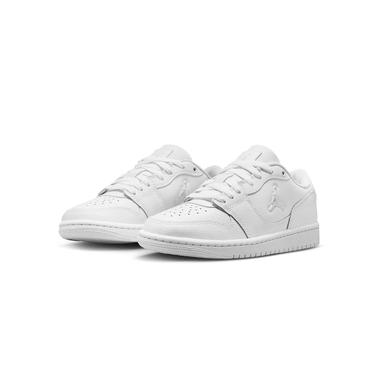 Nike IQ6016 Jordan Court Connect Low (GS) Spor Ayakkabı Beyaz - 3